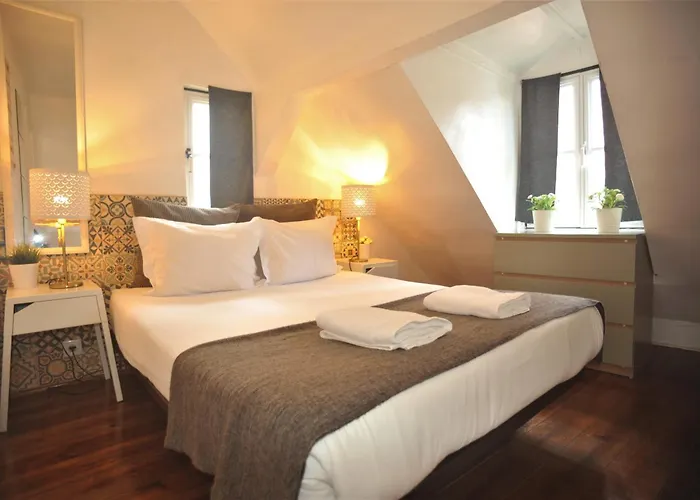 Santos - Upper Loft With River View Lisboa