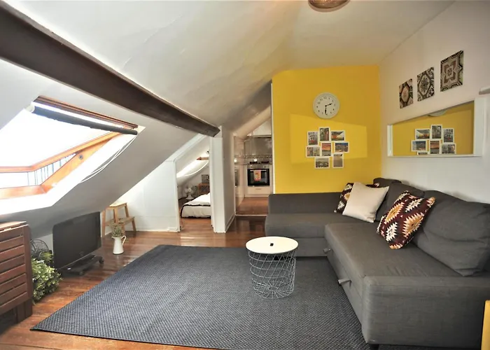 Santos - Upper Loft With River View * Lisboa